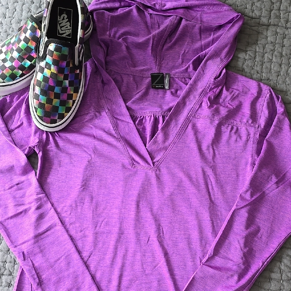 Z By Zella Athletic Hooded Ling Sleeve Top